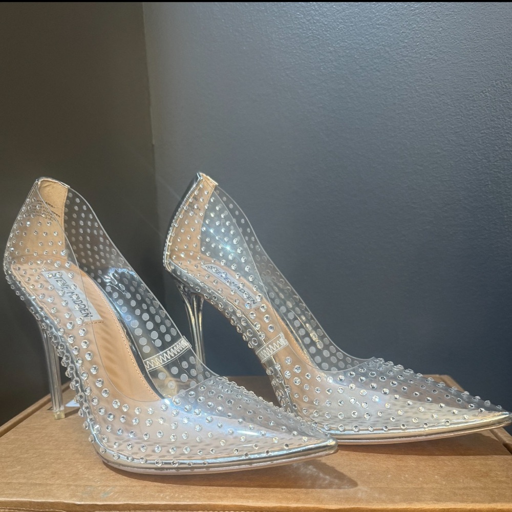 Steve Madden size 9 new with box